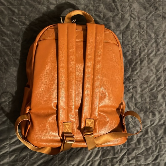 NIB! Young Living Backpack & Oil Set 🌱 - Picture 3 of 16